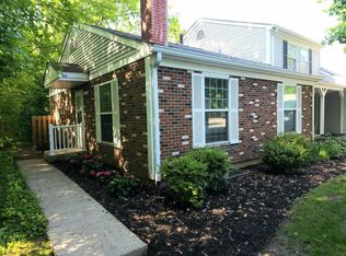 60 Timber Ter, Cary, IL 60013