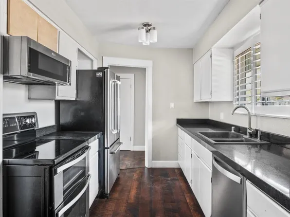 1313 Gladstone Drive, Sacramento, CA 95864
