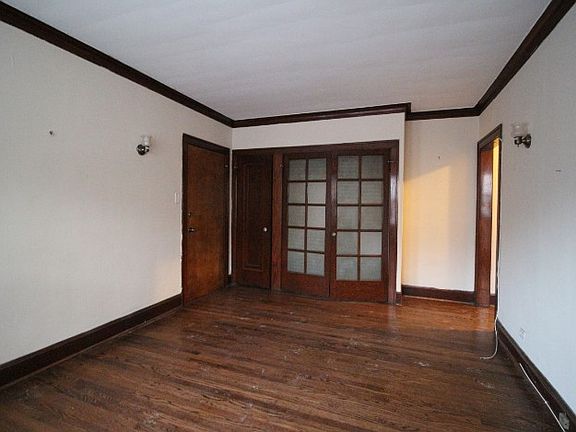 2nd image of 3436 N Keeler Ave APT 1B