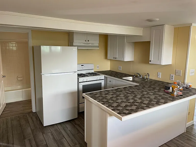 536 Spencer Rd #1 — Photo 11