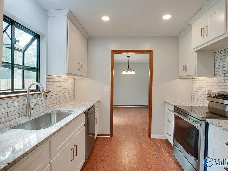 2010 Rangewood Cir SE — Photo 17