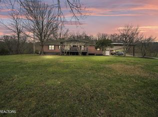325 Mehaffey Rd, Powell, TN 37849