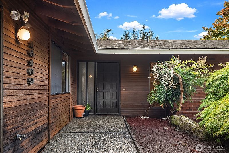 4th image of 16169 SE 146th Place