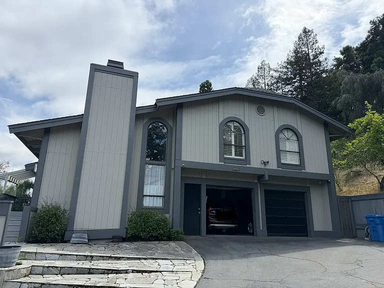 27 Saint Stephens Dr — Photo 2
