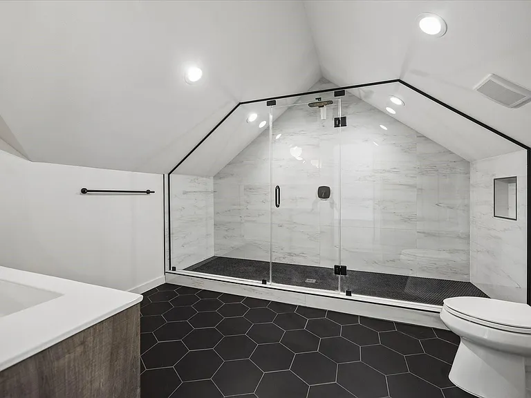 12510 Mooreknoll Ln — Photo 21