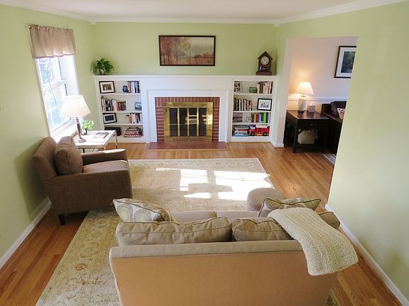 4th image of 2329 Parkridge Ave