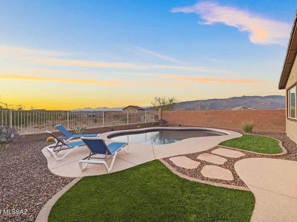 7956 S Silver Lillie Way, Tucson, AZ 85747
