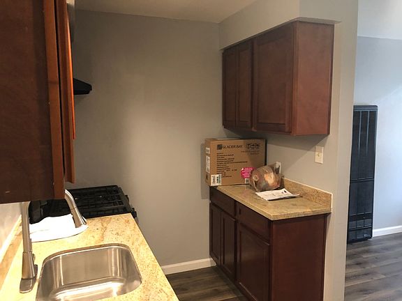 3rd image of 2210 Michigan Blvd #0