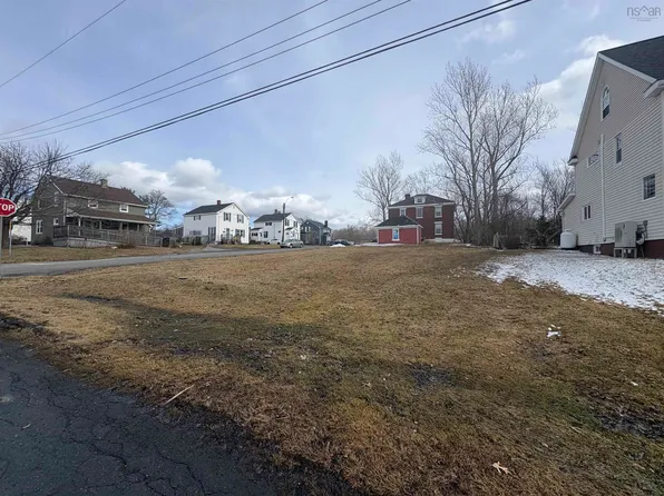 371 Shelburne St Lot New, New Glasgow, NS B2H 3K4
