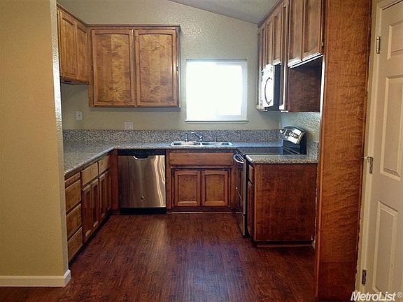 3rd image of 7135 Parkvale Way