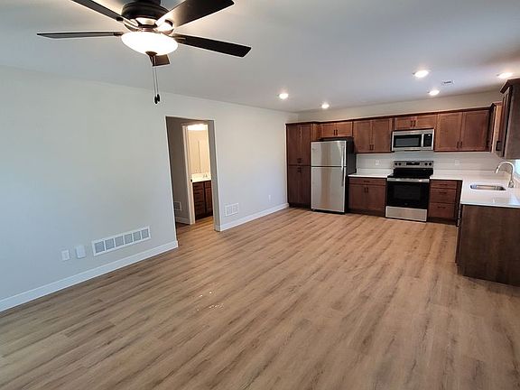 3rd image of 4614 Alan Ln #102