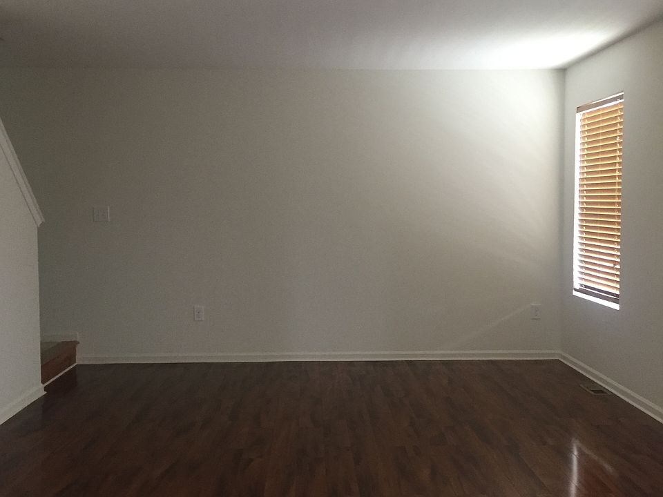 2nd image of 375 Azalea Dr