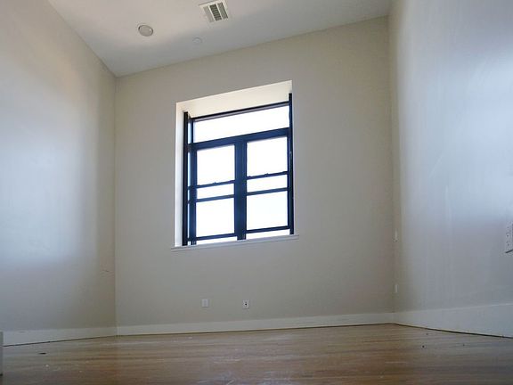 4th image of 53 S 11th St #D6
