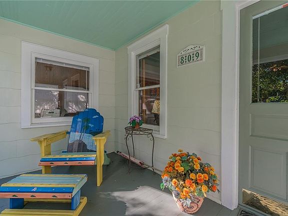 4th image of 809 S Fremont Ave