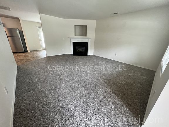3rd image of 510 Martha Ct
