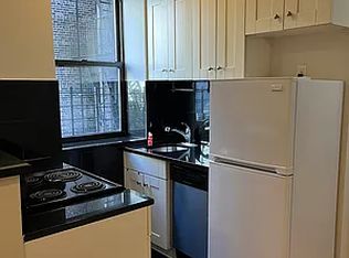 237 Henry St APT 3C, New York, NY 10002