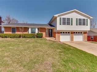 403 Queensboro Pl, Yukon, OK 73099