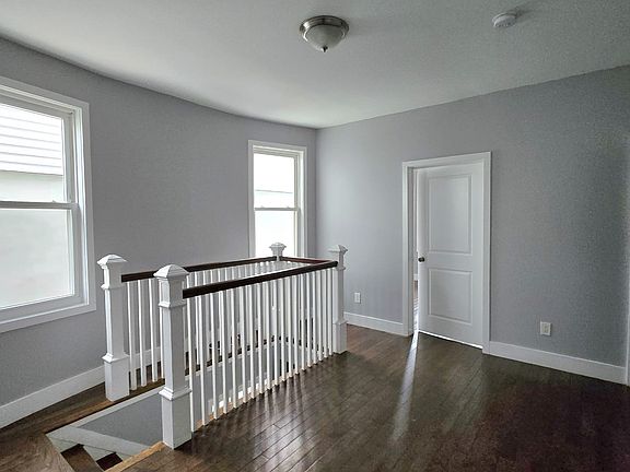 5th image of 226 Freeman Ave #A1