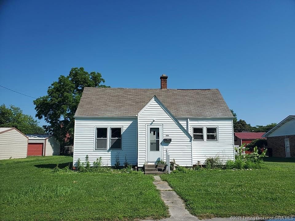 1st image of 208 E Main St