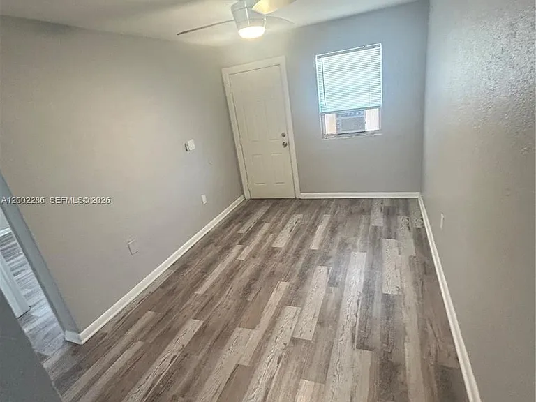 161 NW 15th St #3 — Photo 14