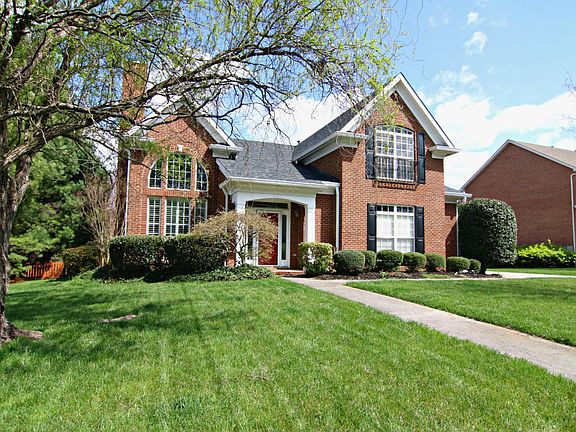 3rd image of 530 Glen Abbey Blvd