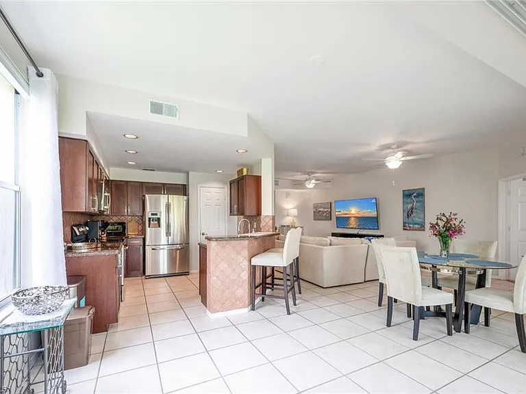 7762 Gardner Dr #102 — Photo 8