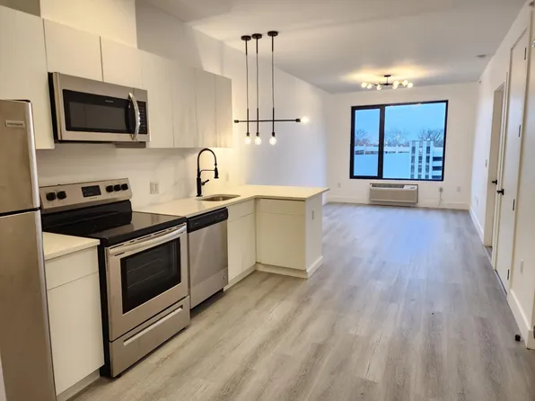 925 E Jersey St #46b6a99f6, Elizabeth, NJ 07201