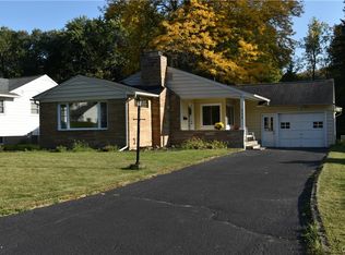 111 Juneway Rd, Syracuse, NY 13215