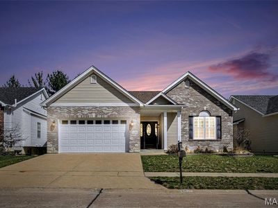 1105 Winter Lake Dr, Fenton, MO, 63026