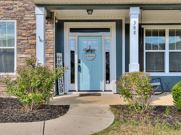 3rd image of 388 Bella Rose Drive