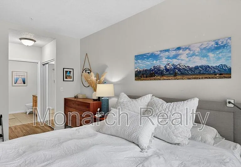 1185 SW 9th Rd #212 — Photo 17