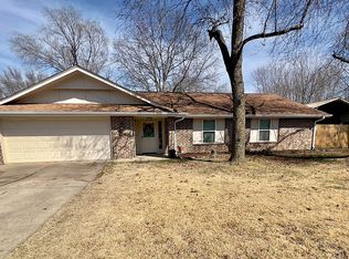 1503 S Heritage Cir, Rogers, AR 72758