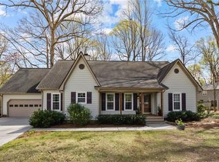 1102 Jefferson Rd, Greensboro, NC 27410