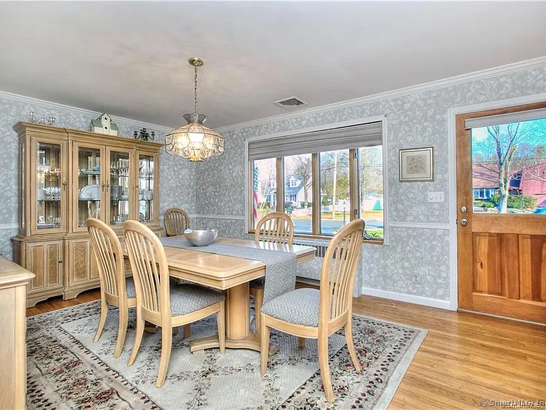 151 Sasapequan Rd — Photo 11