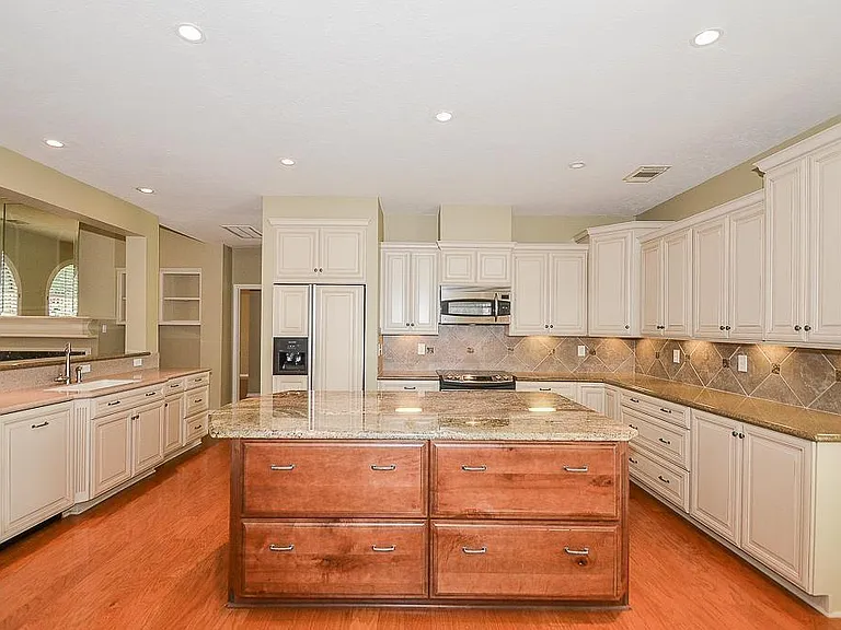 46 Grants Lake Cir — Photo 12