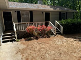 5955 Warpath Rd, Flowery Branch, GA 30542