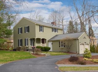 2 Hickory Dr, Worcester, MA 01609