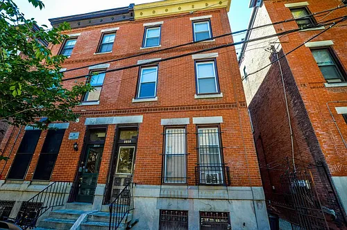 3916 Pine St #2 Photo 1