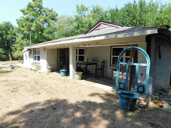 8741 County Road 2414, Quinlan, TX 75474