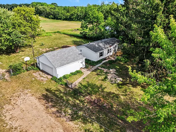 12057 M 40, Gobles, MI 49055