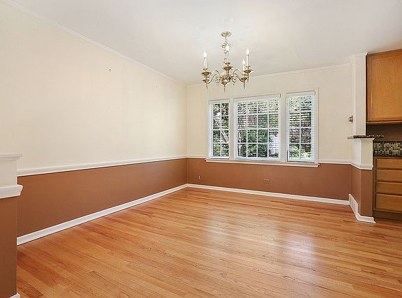 3rd image of 10806 S Fairfield Ave
