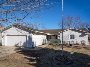 1901 Granite Dr, Shakopee, MN 55379
