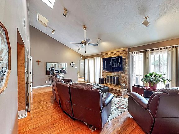 4th image of this home
