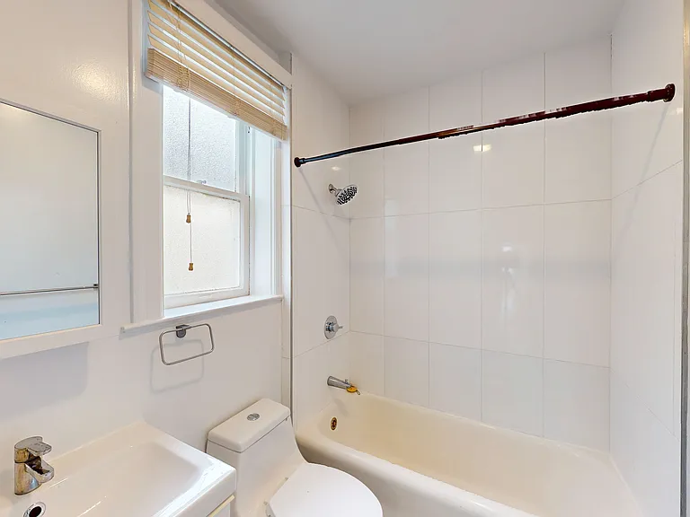 1431 Grove St #2 — Photo 8