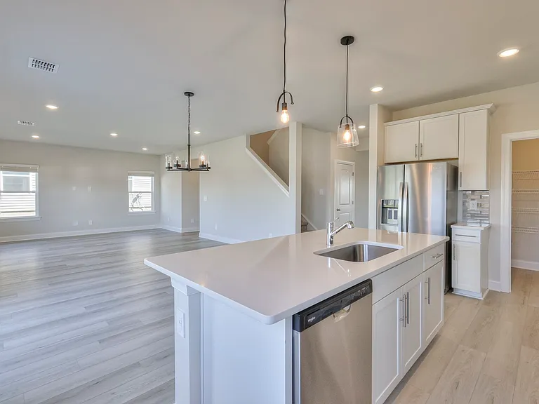 118 Fernbank Ln — Photo 9