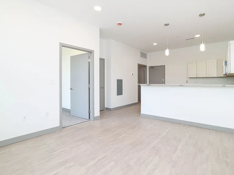 222 Bush St #205 — Photo 14