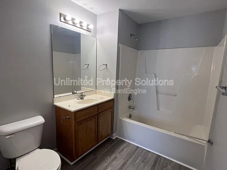 370 S Kerr Ave #303 — Photo 11