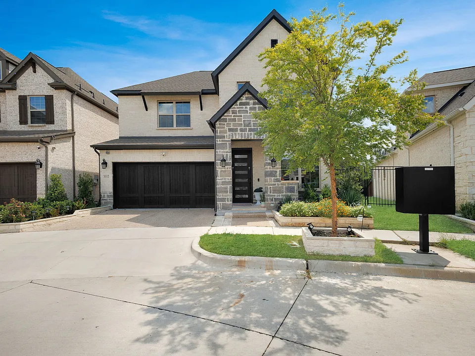 3112 Cliff Swallow Ln