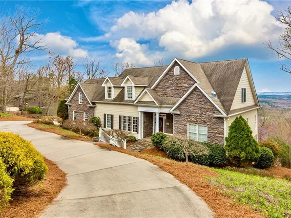 2186 Sierra Trace Rd, Denton, NC 27239