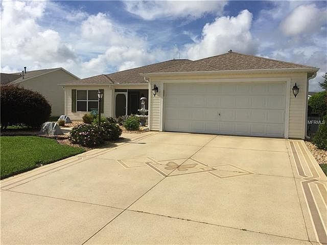 1st image of 3260 Woodridge Dr